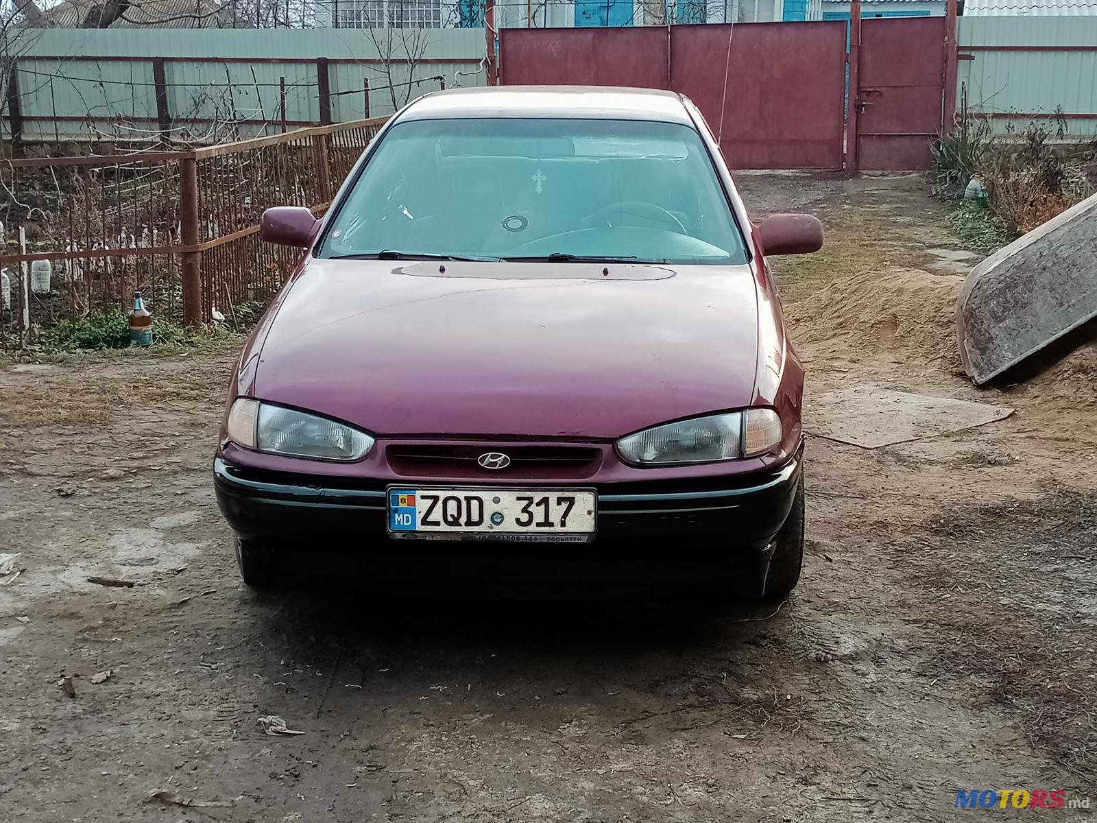 1994' Hyundai Lantra photo #1