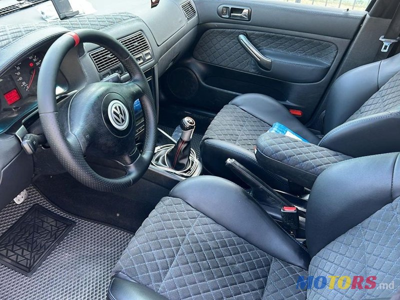1999' Volkswagen Golf photo #4