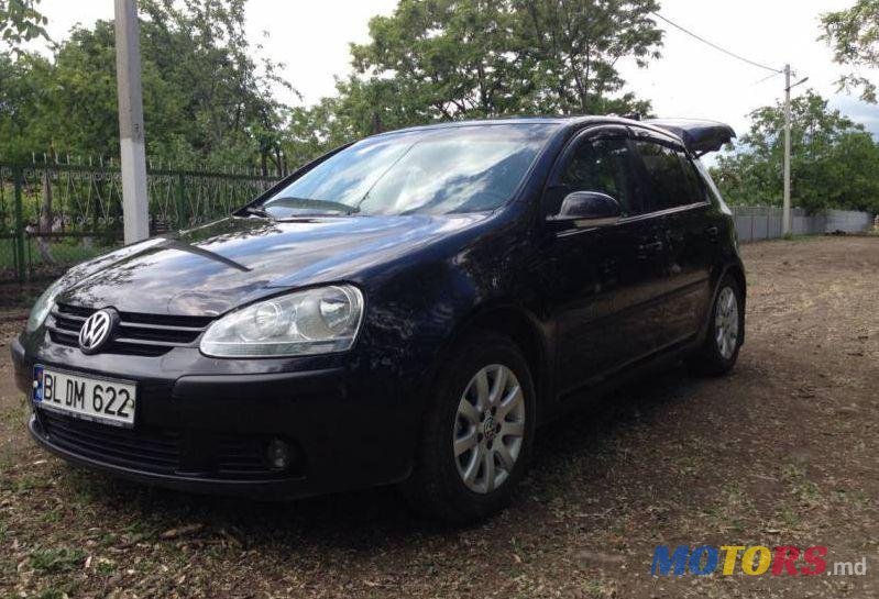 2005' Volkswagen Golf photo #1