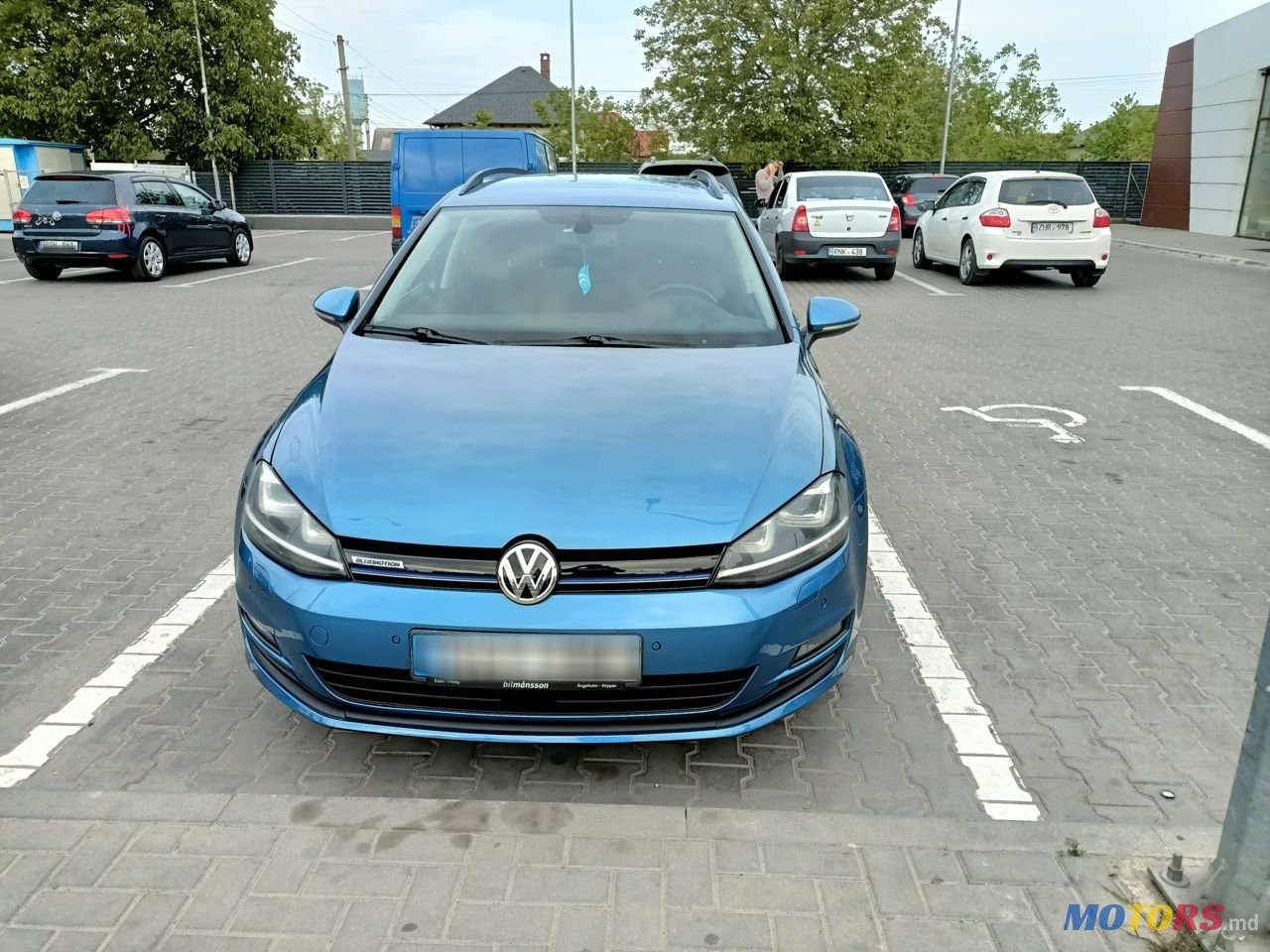 2015' Volkswagen Golf photo #5