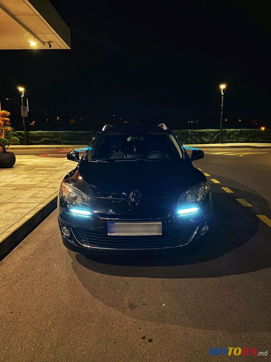 2013' Renault Megane photo #2