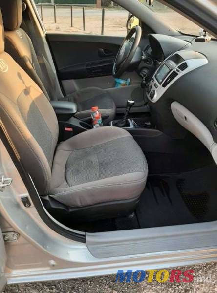 2007' Kia Ceed photo #4