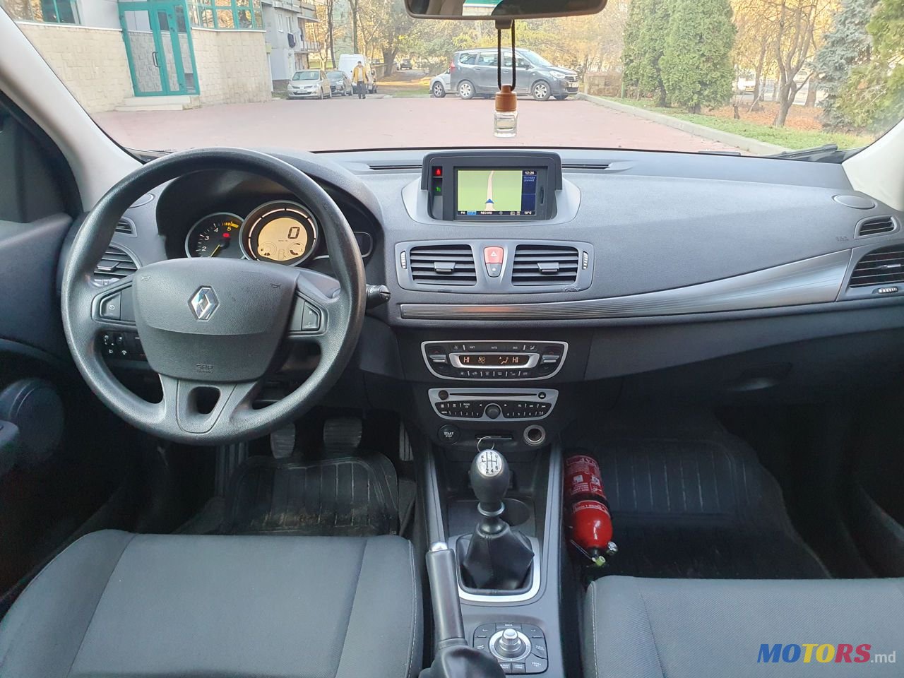 2010' Renault Megane photo #6