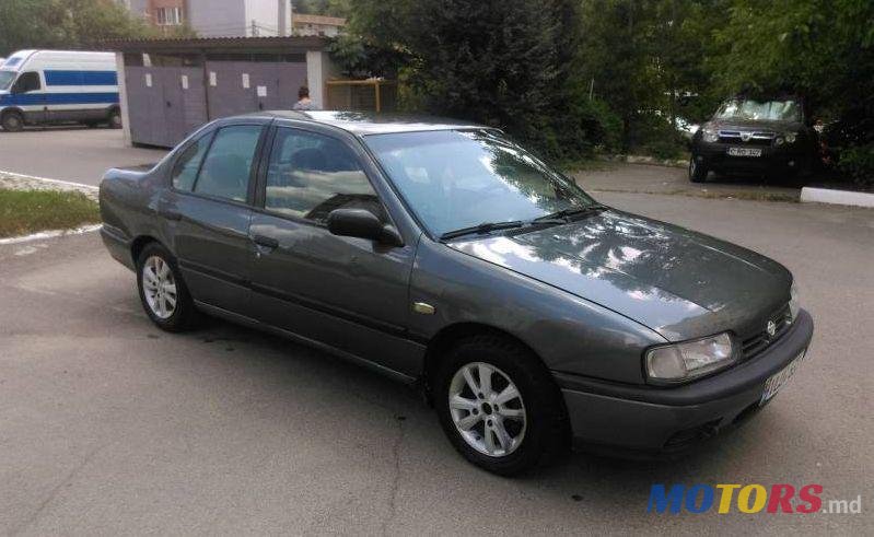 1993' Nissan Primera photo #1