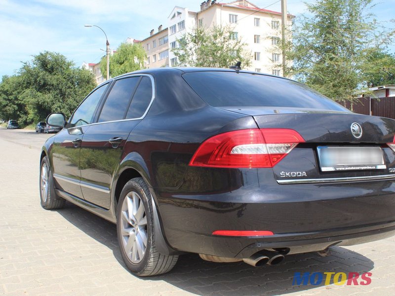 2013' Skoda Superb photo #1