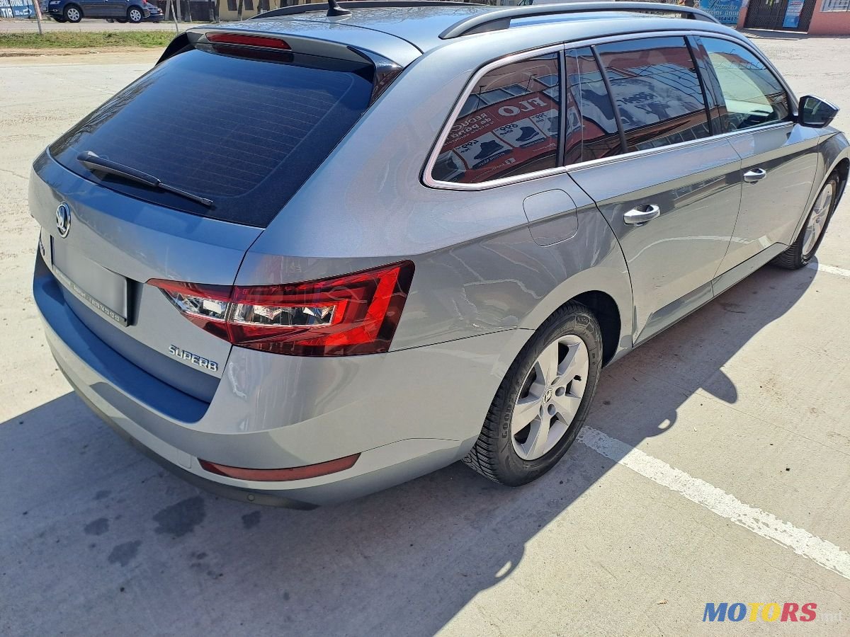 2018' Skoda Superb photo #3