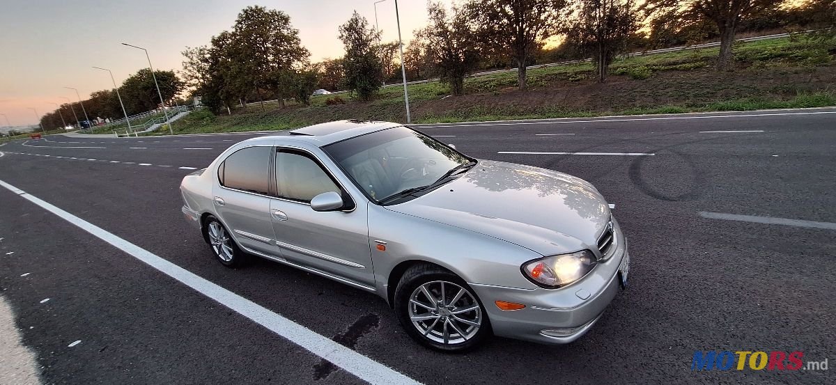 2002' Nissan Maxima photo #2