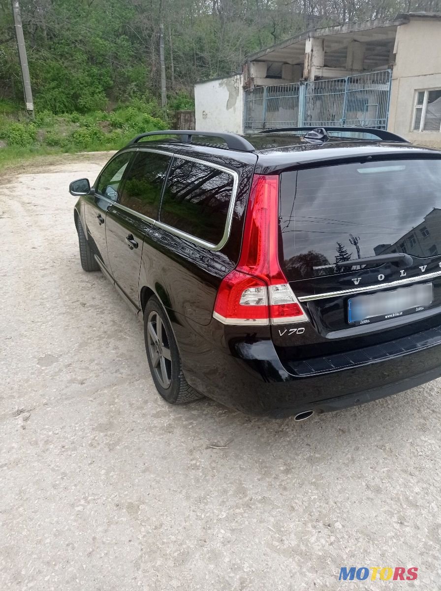2016' Volvo V70 photo #2
