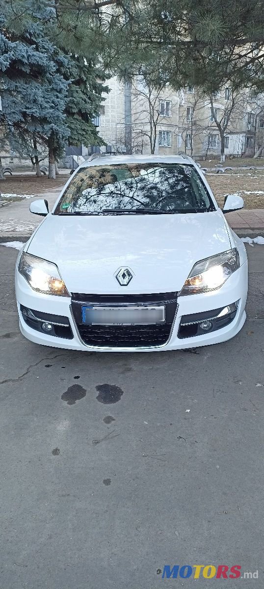 2012' Renault Laguna photo #1