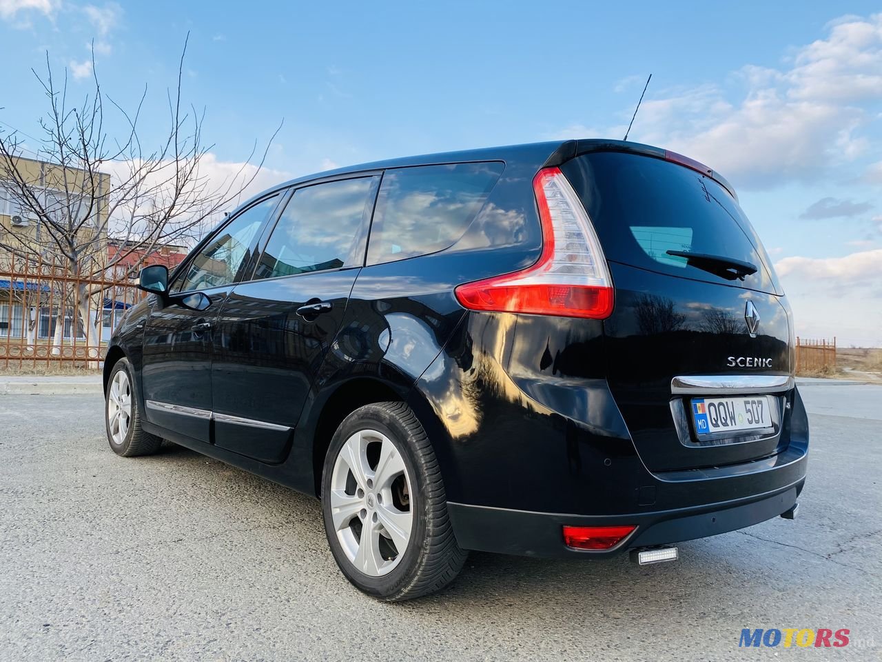 2012' Renault Grand Scenic photo #4