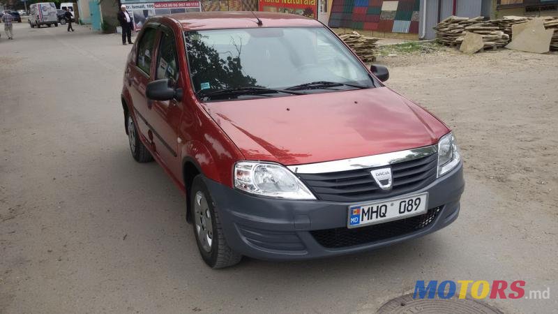 2009' Dacia Logan photo #2