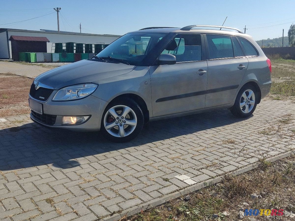 2012' Skoda Fabia photo #4