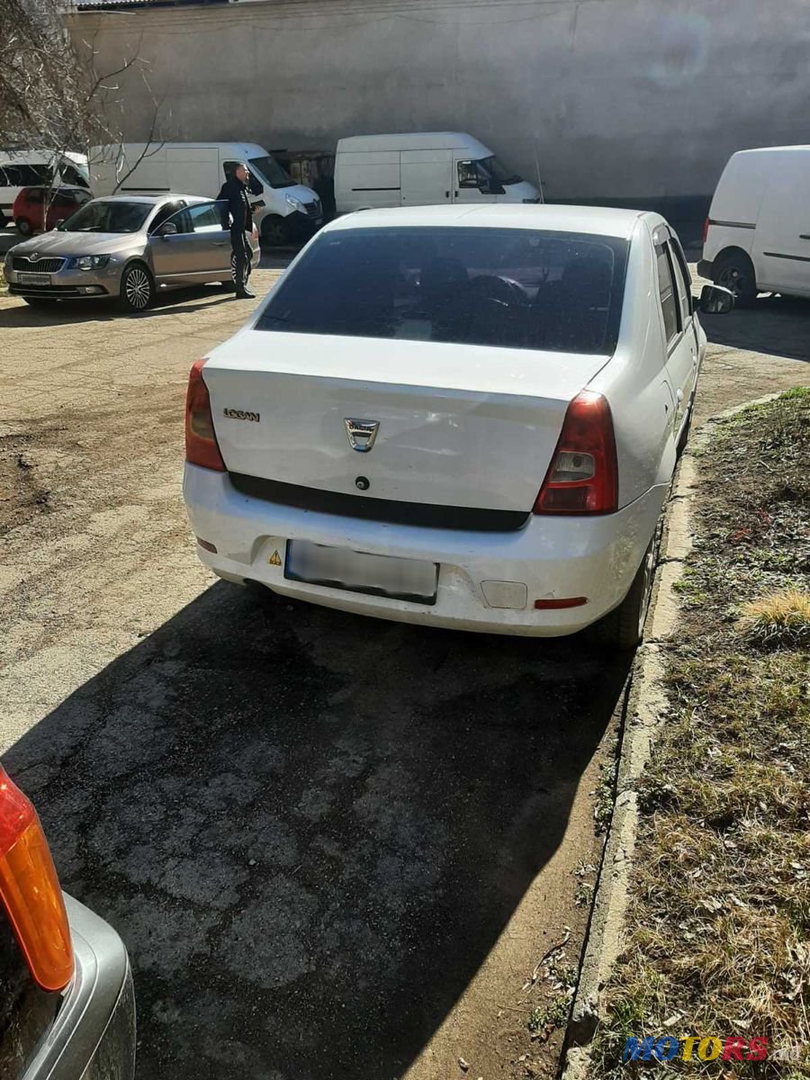 2011' Dacia Logan photo #4