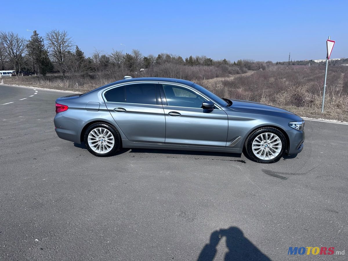 2018' BMW 5 Series photo #4