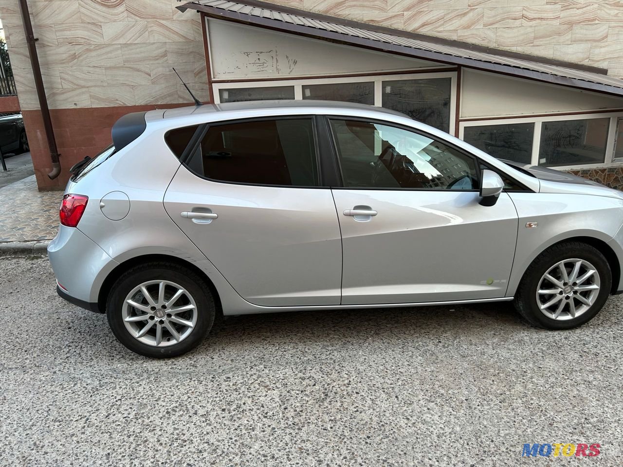 2011' SEAT Ibiza photo #4