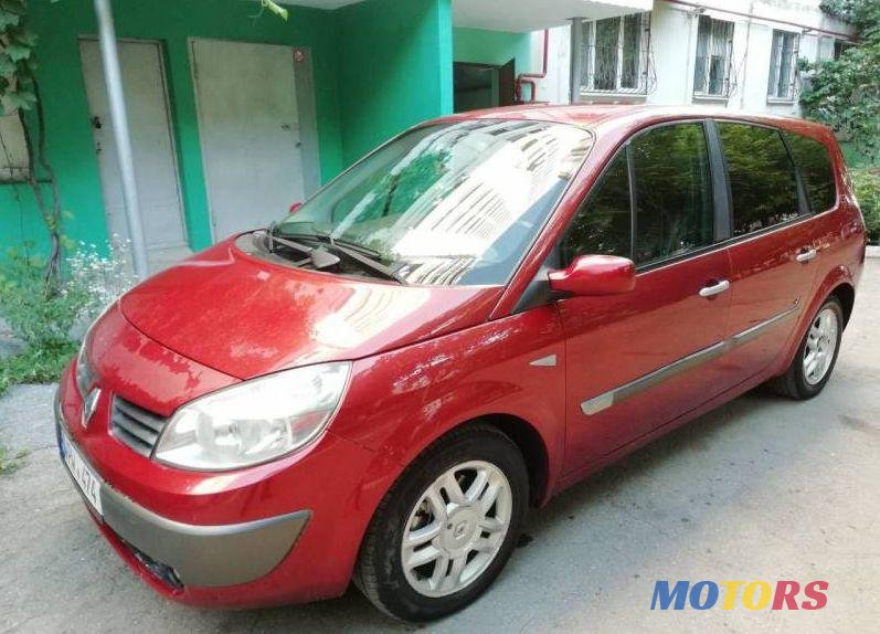 2005' Renault Grand Scenic photo #1