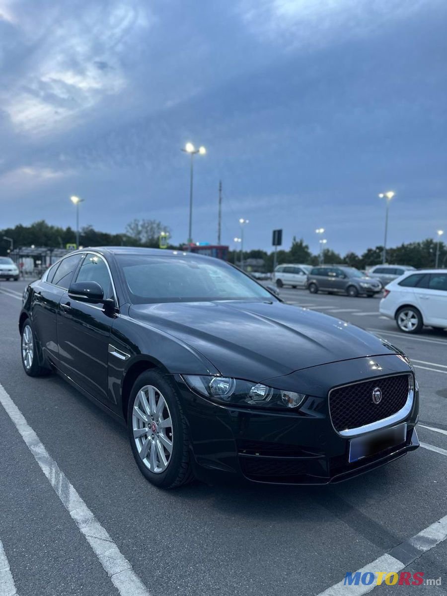 2017' Jaguar XE photo #1