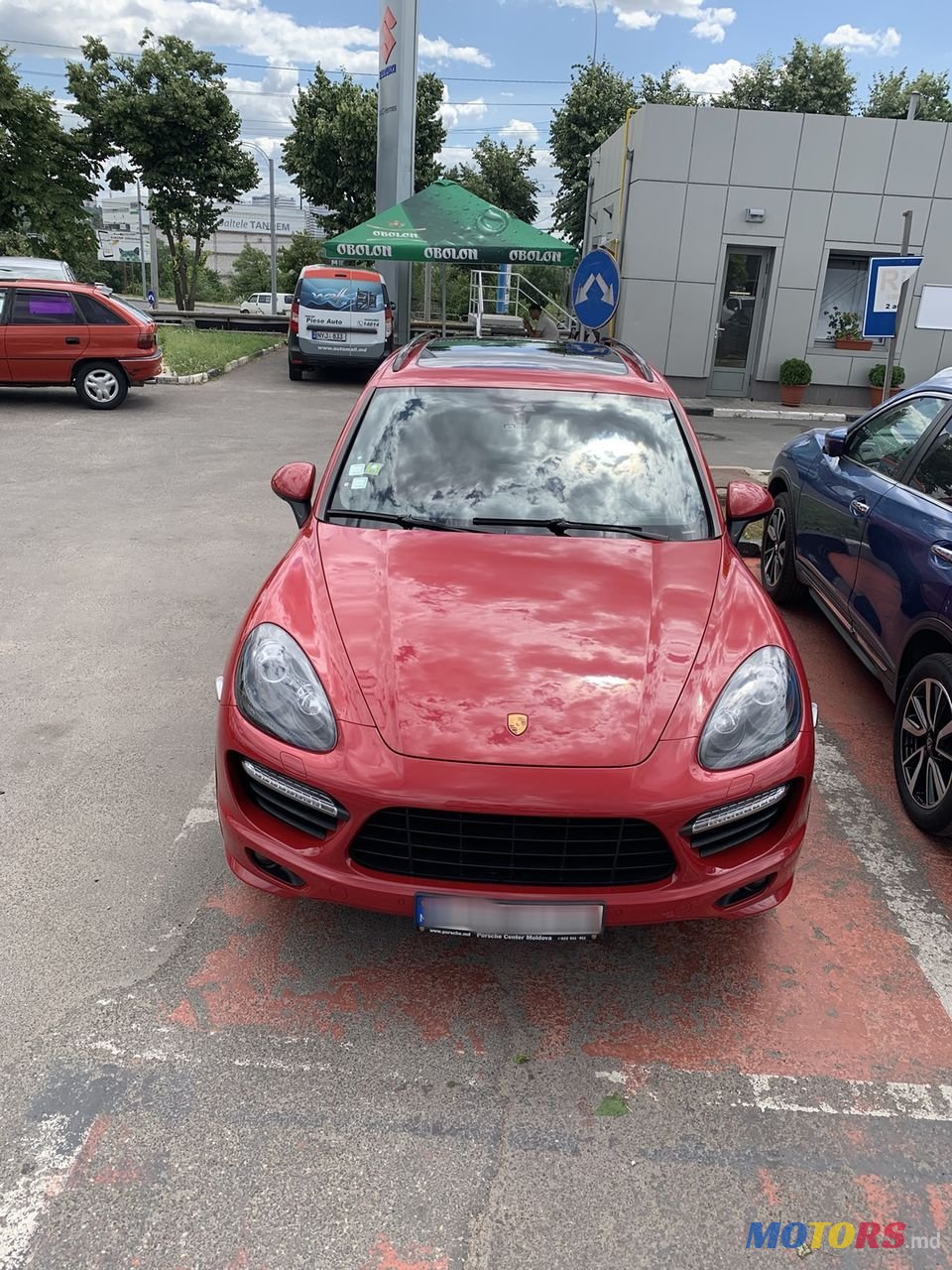 2014' Porsche Cayenne photo #2