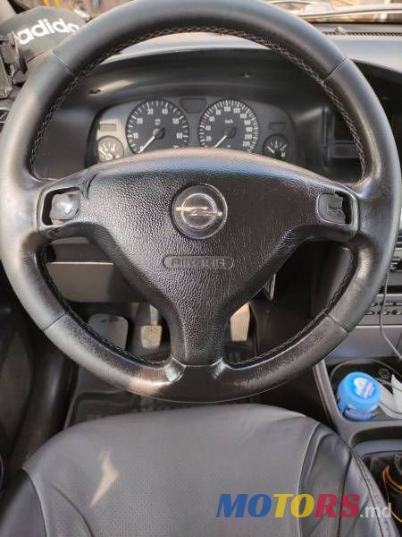 2005' Opel Zafira photo #4