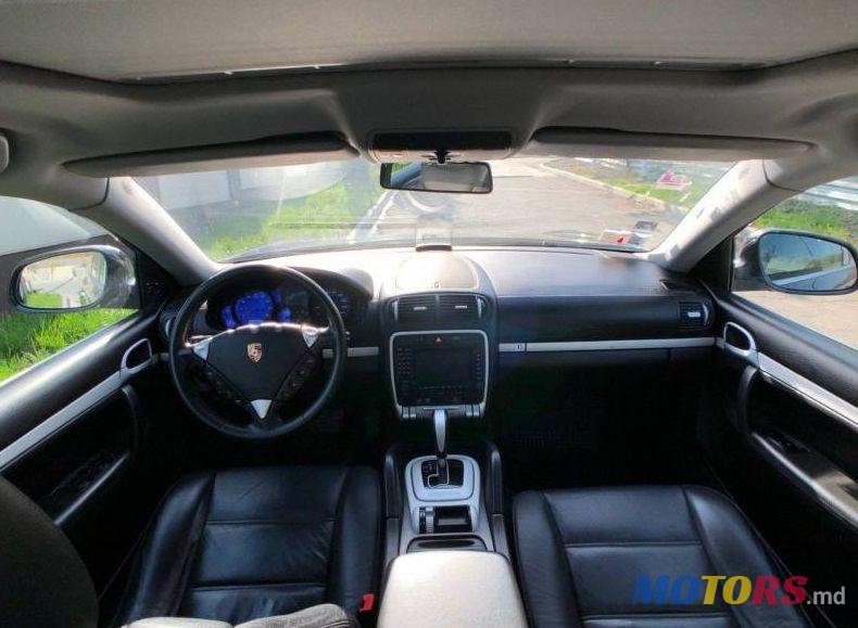 2006' Porsche Cayenne photo #1