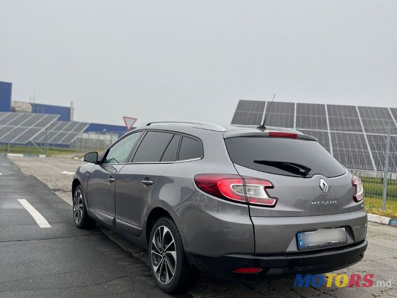 2014' Renault Megane photo #2