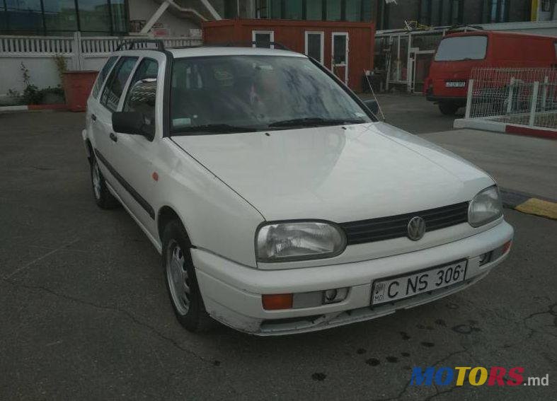 1999' Volkswagen Golf photo #1