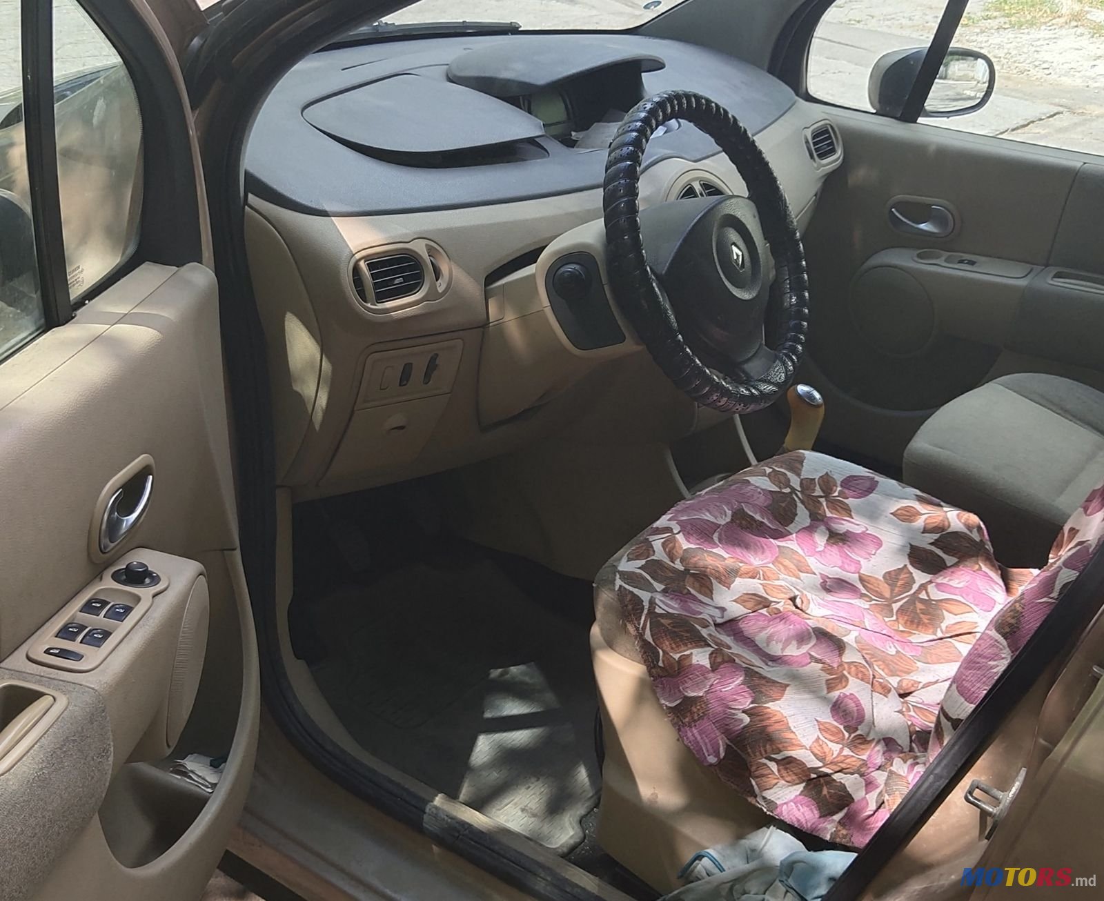 2005' Renault Modus photo #1