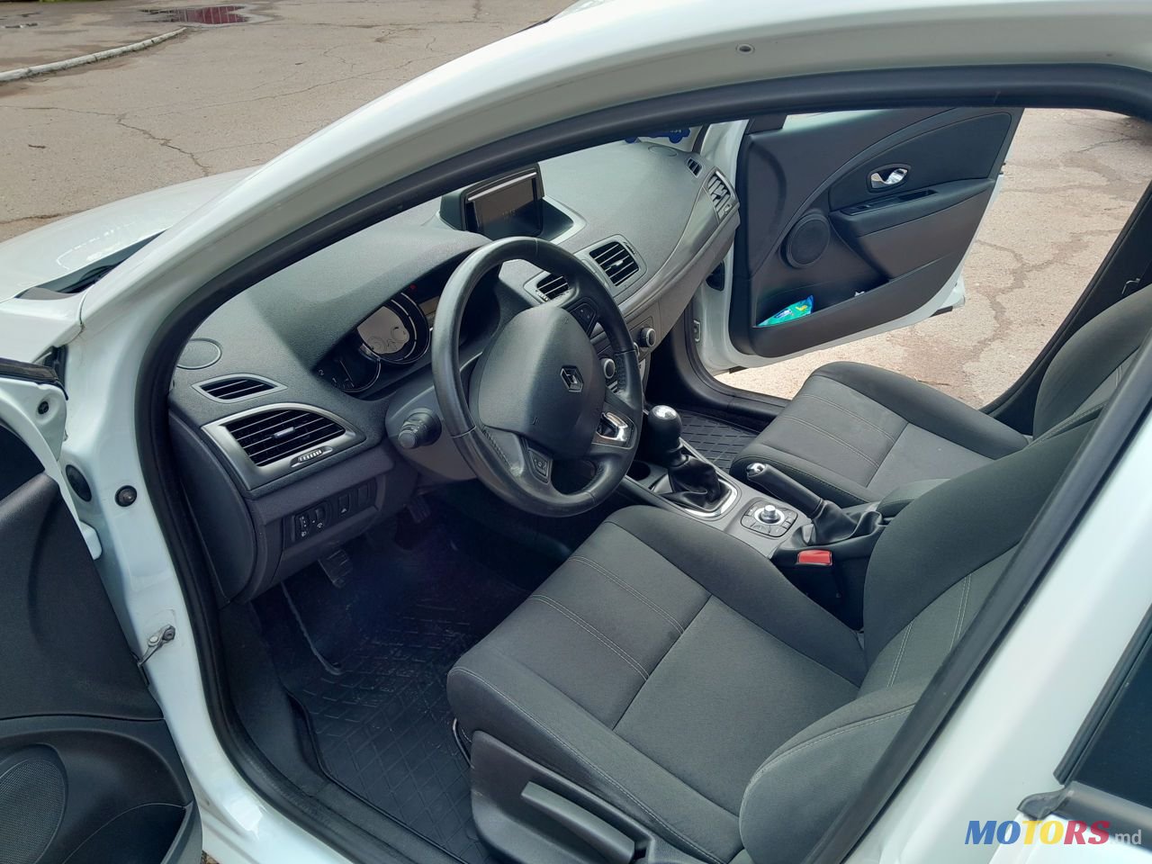 2014' Renault Megane photo #5