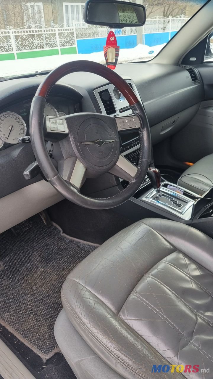 2006' Chrysler 300C photo #6