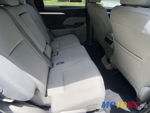 2018' Toyota Highlander photo #7