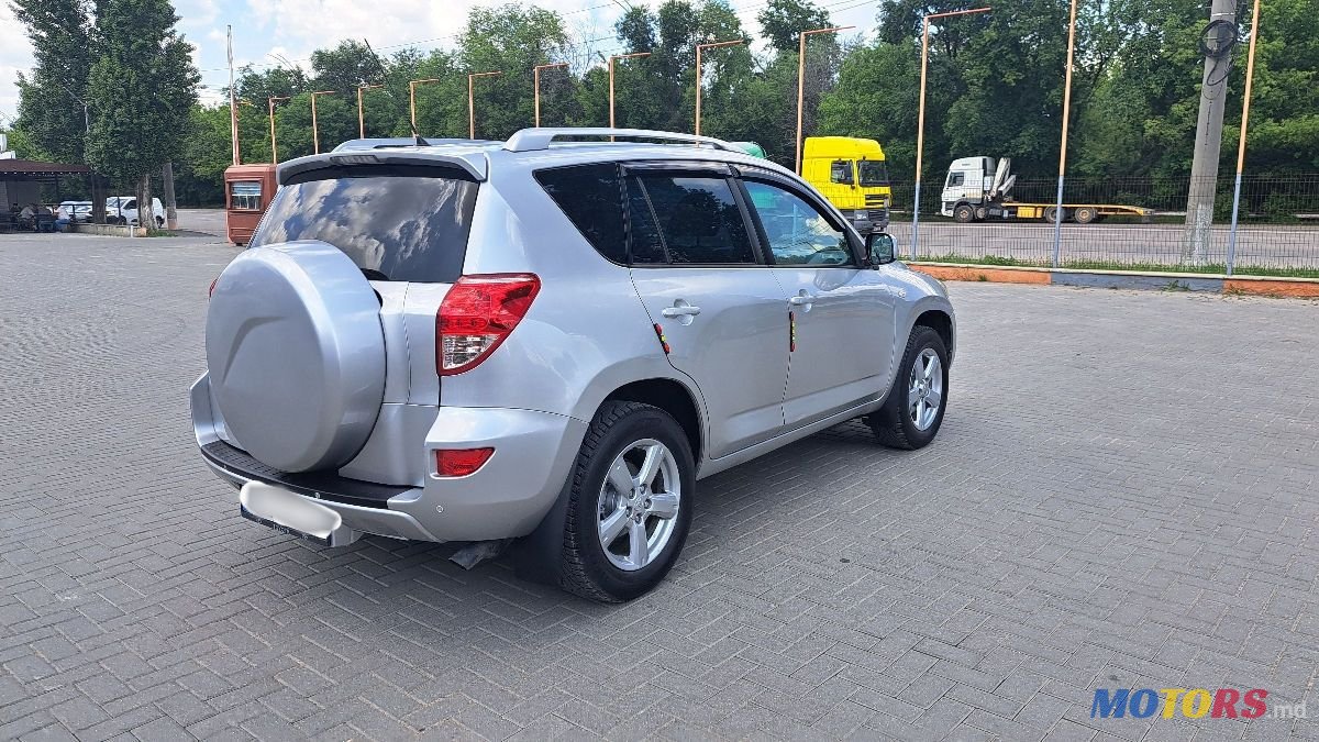 2006' Toyota RAV4 photo #4