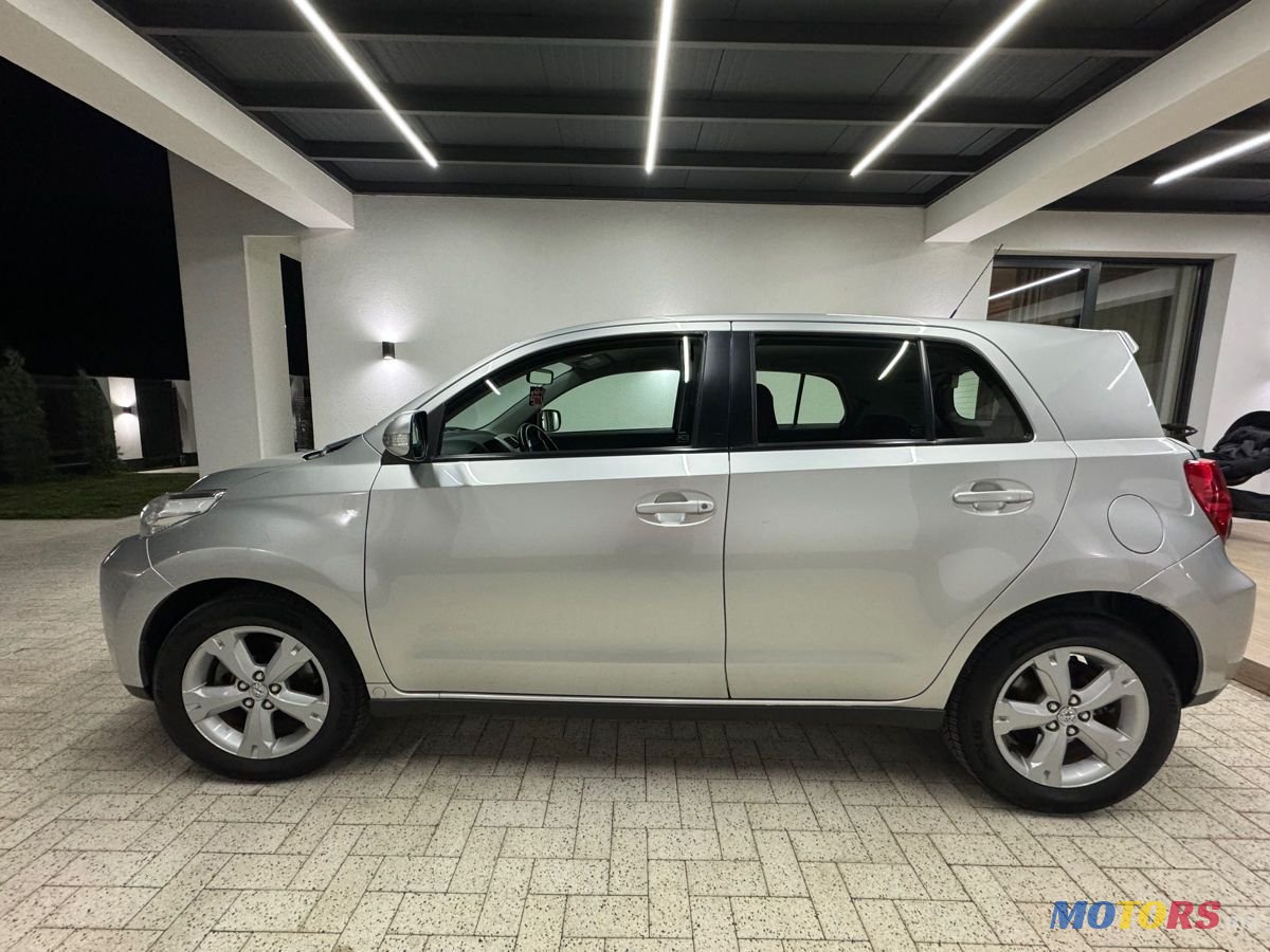 2010' Toyota Urban Cruiser photo #3