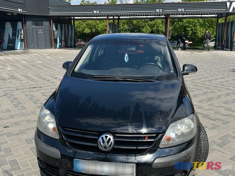 2005' Volkswagen Golf Plus photo #6