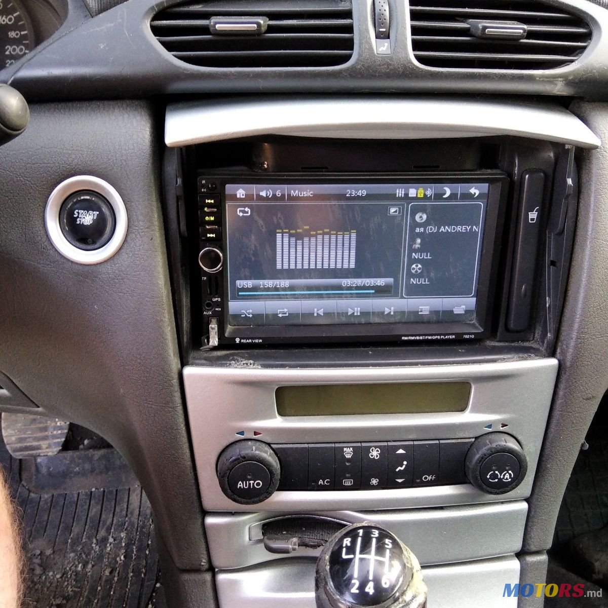 2002' Renault Laguna photo #2