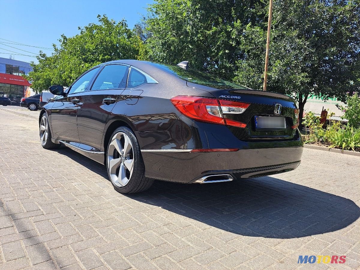 2018' Honda Accord photo #3