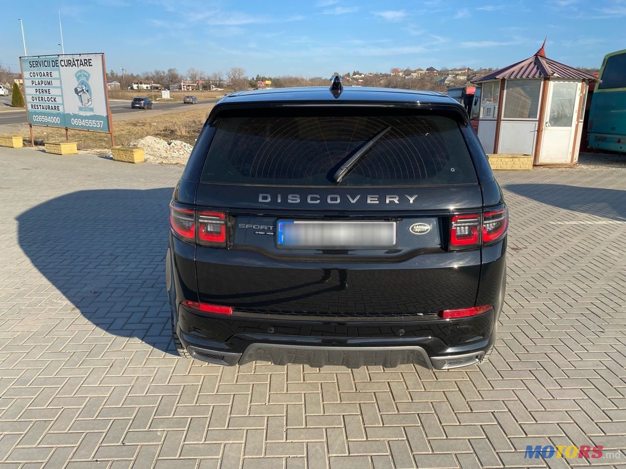 2020' Land Rover Discovery Sport photo #4