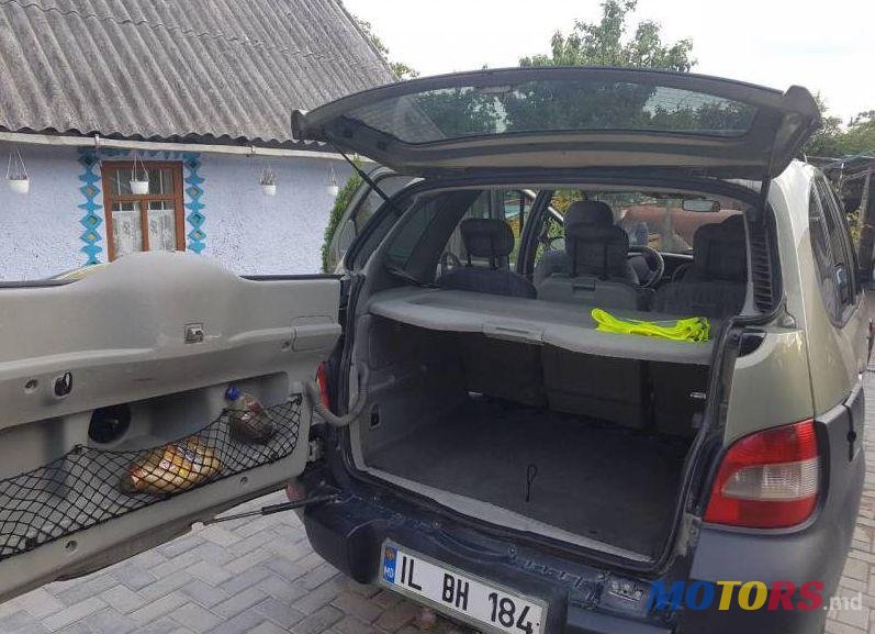 2001' Renault Scenic photo #1