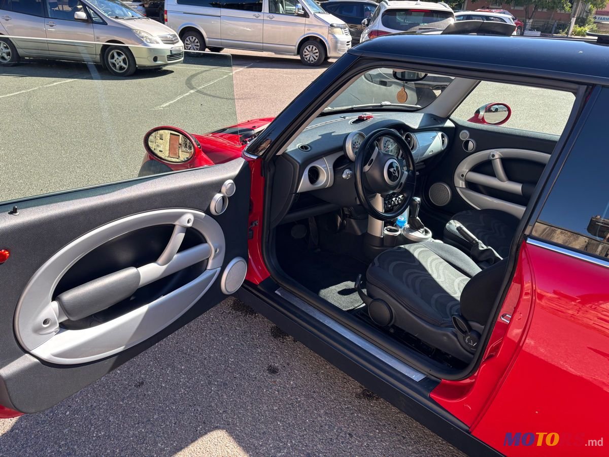 2001' MINI Cooper photo #6