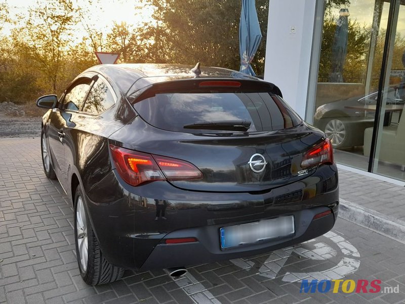 2013' Opel Astra photo #4