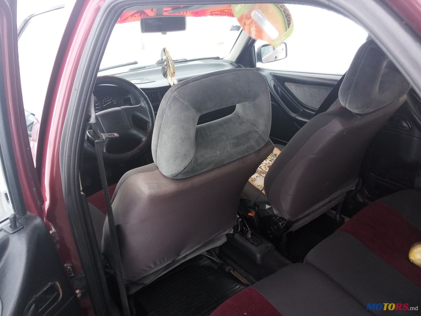 1992' SEAT Toledo photo #7