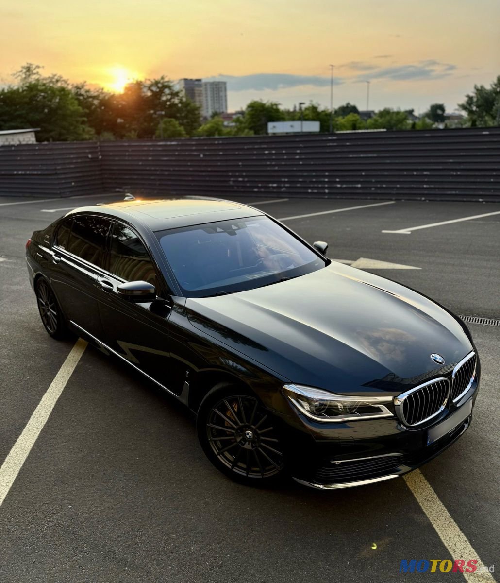 2016' BMW 7 Series photo #5