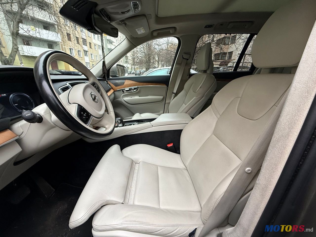 2021' Volvo XC90 photo #5