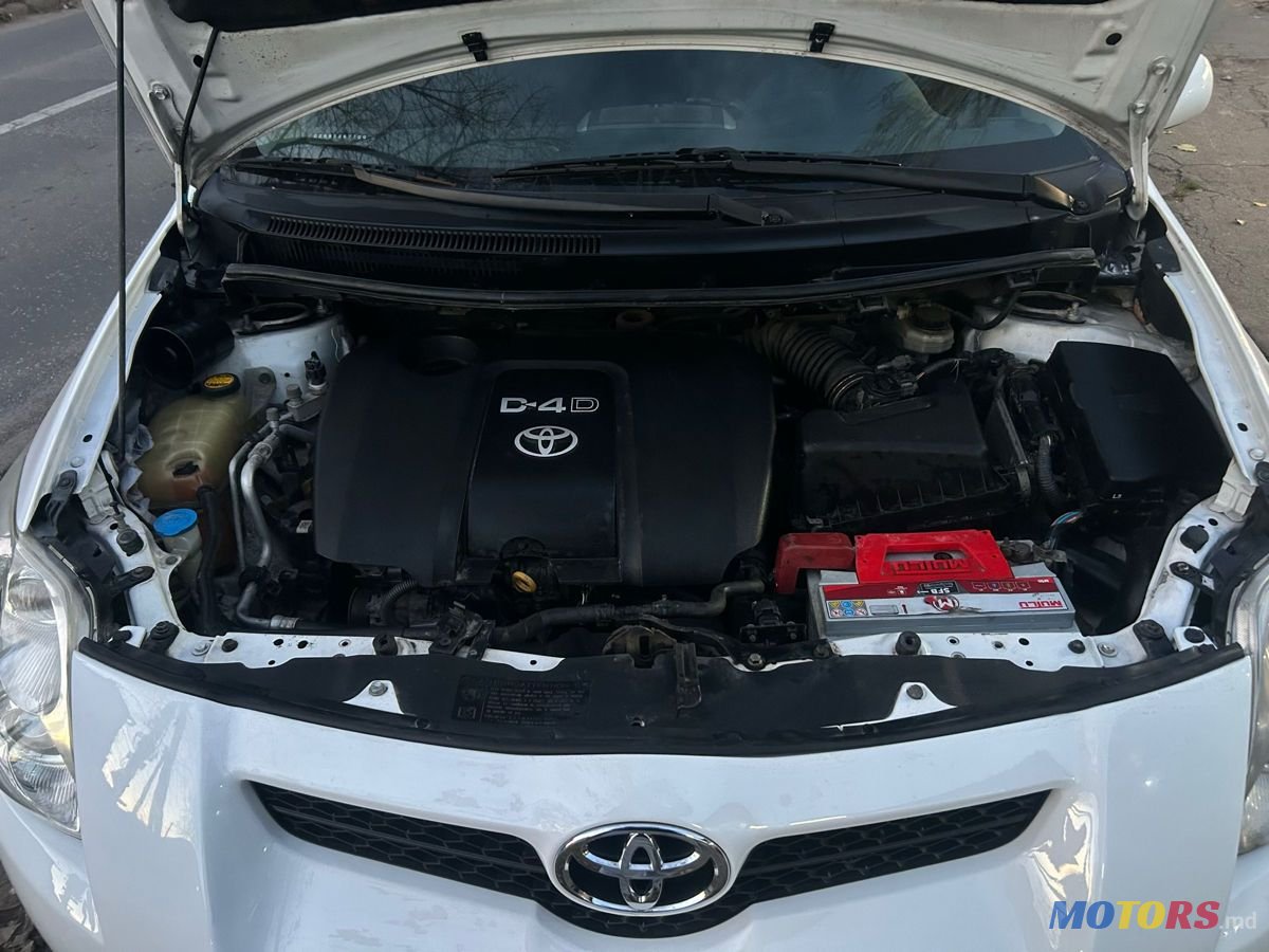 2008' Toyota Auris photo #5