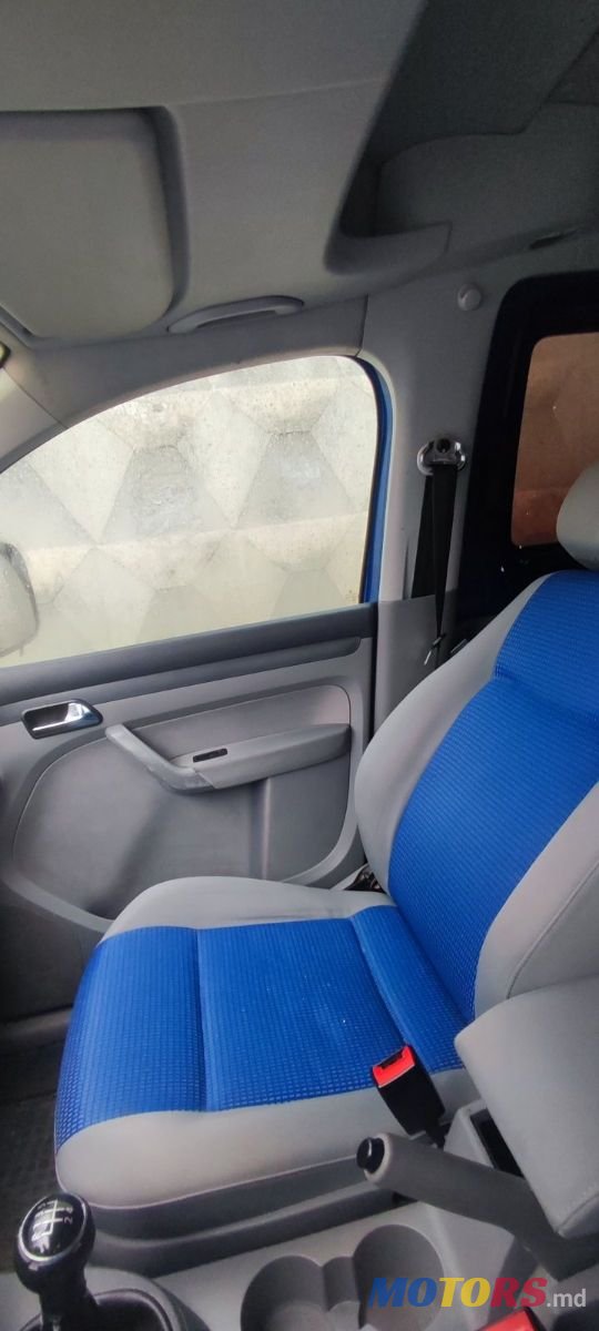 2005' Volkswagen Caddy photo #4