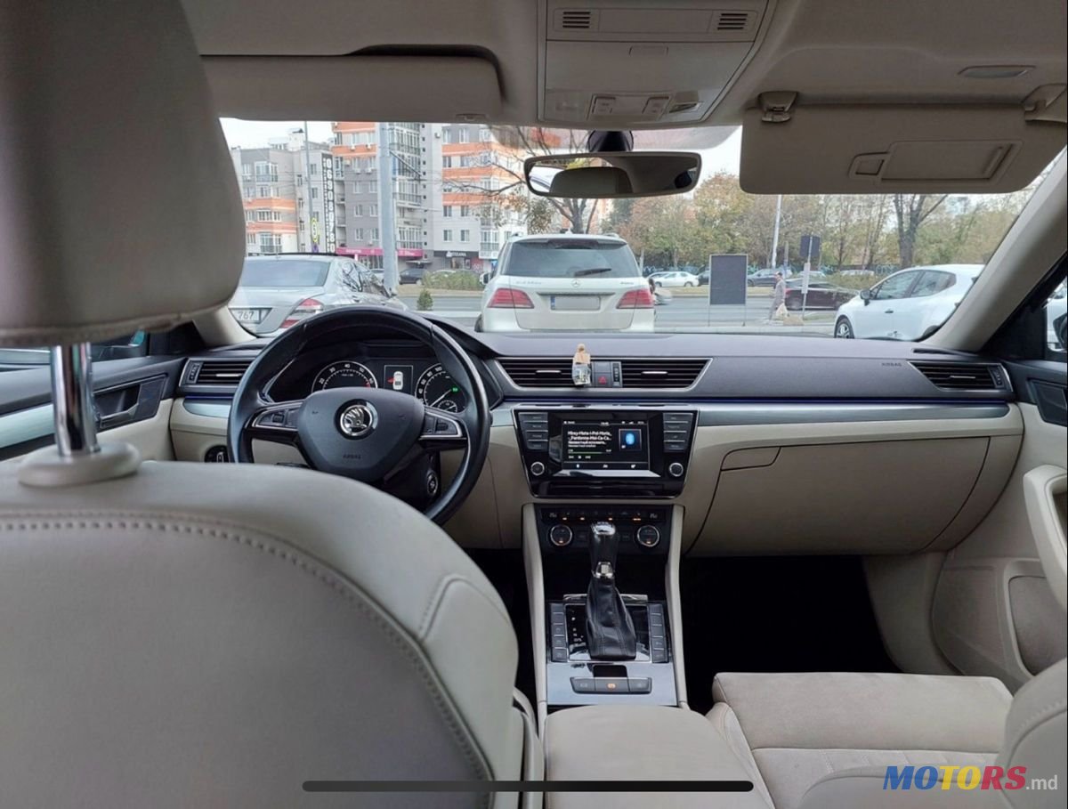 2015' Skoda Superb photo #2