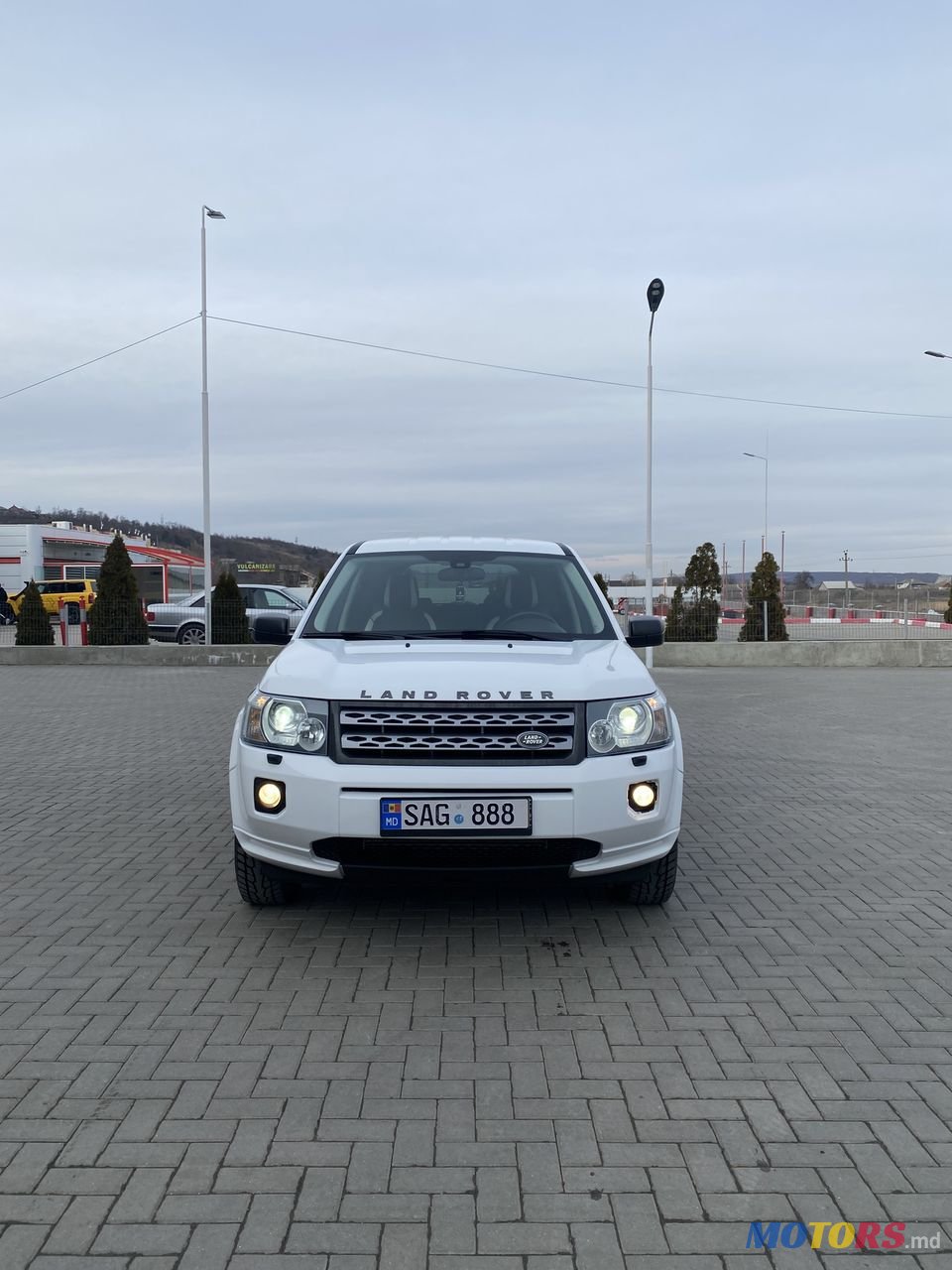 2012' Land Rover Freelander photo #1
