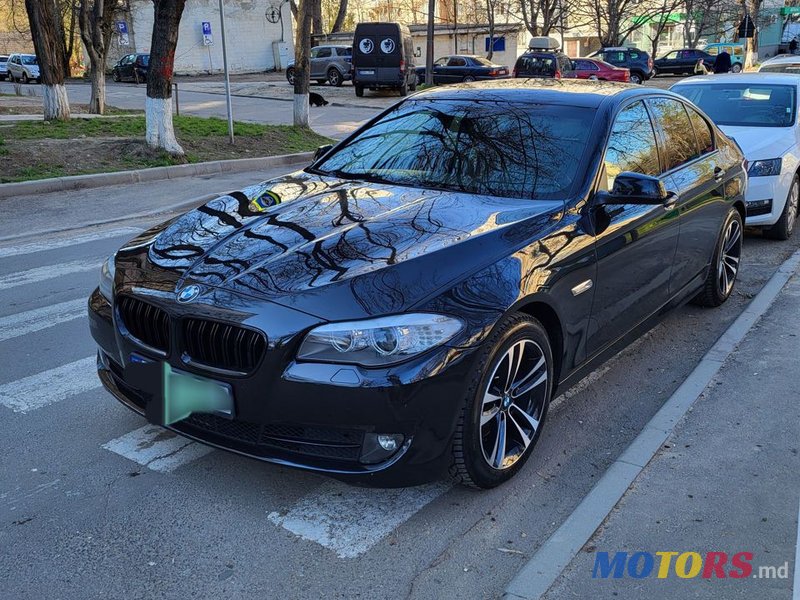 2013' BMW 5 Series photo #2