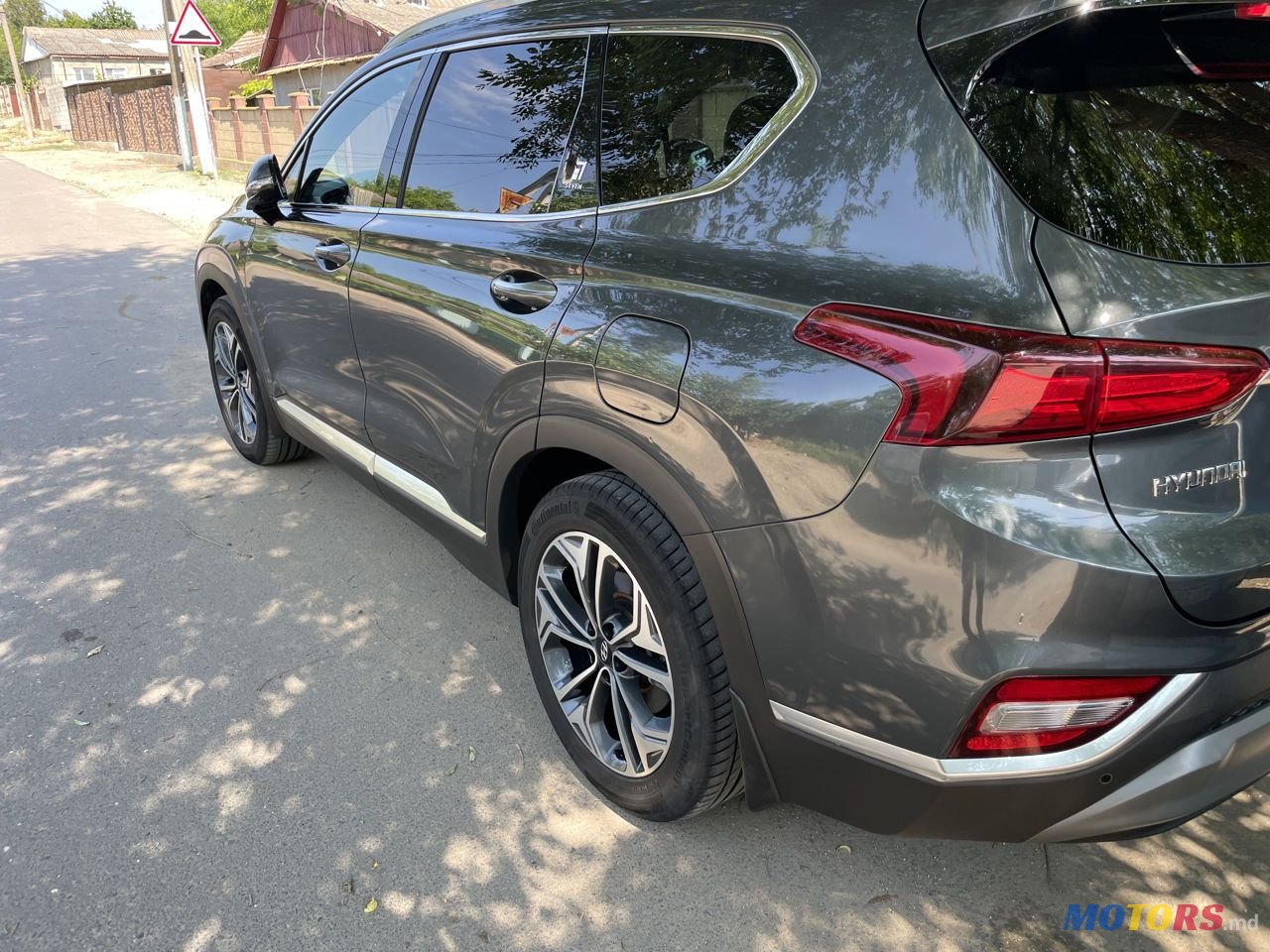 2019' Hyundai Santa Fe photo #3