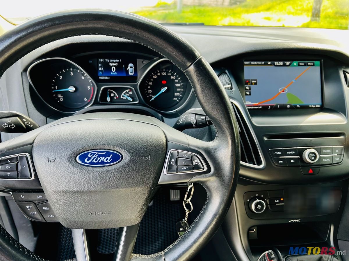 2015' Ford Focus photo #4