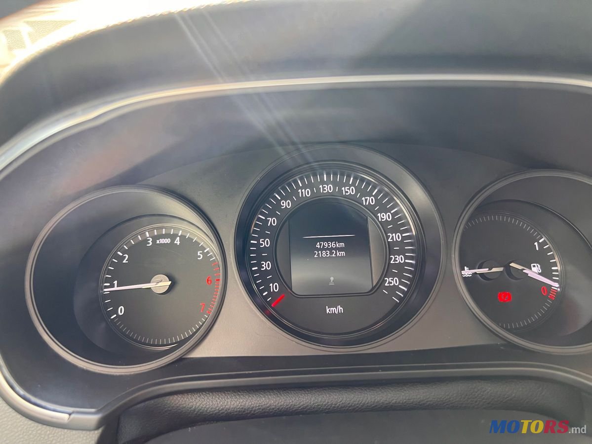 2019' Renault Megane photo #6